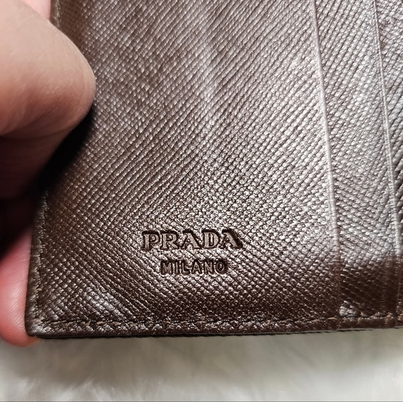 Prada Olive Green Wallet - Picture 4 of 8